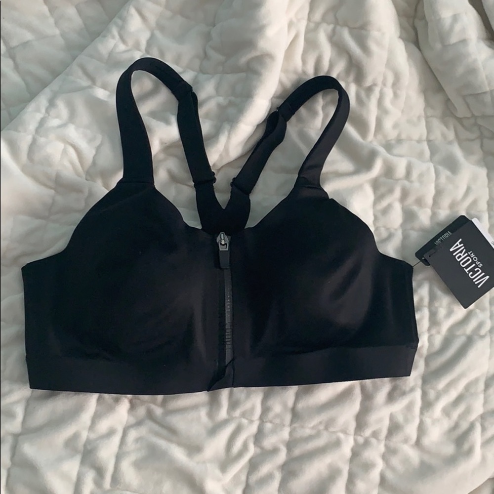 Victoria’s Secret Knockout front zip Sports bra
